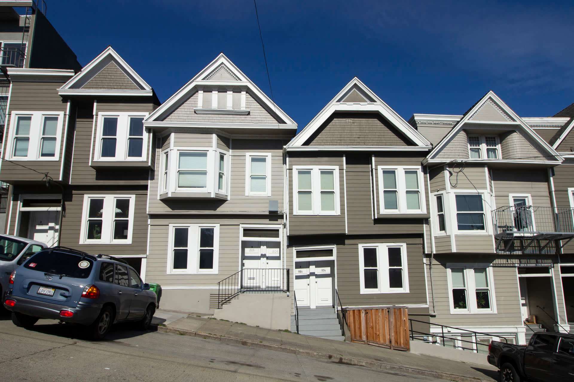 800 Lyon Street – photo 1
