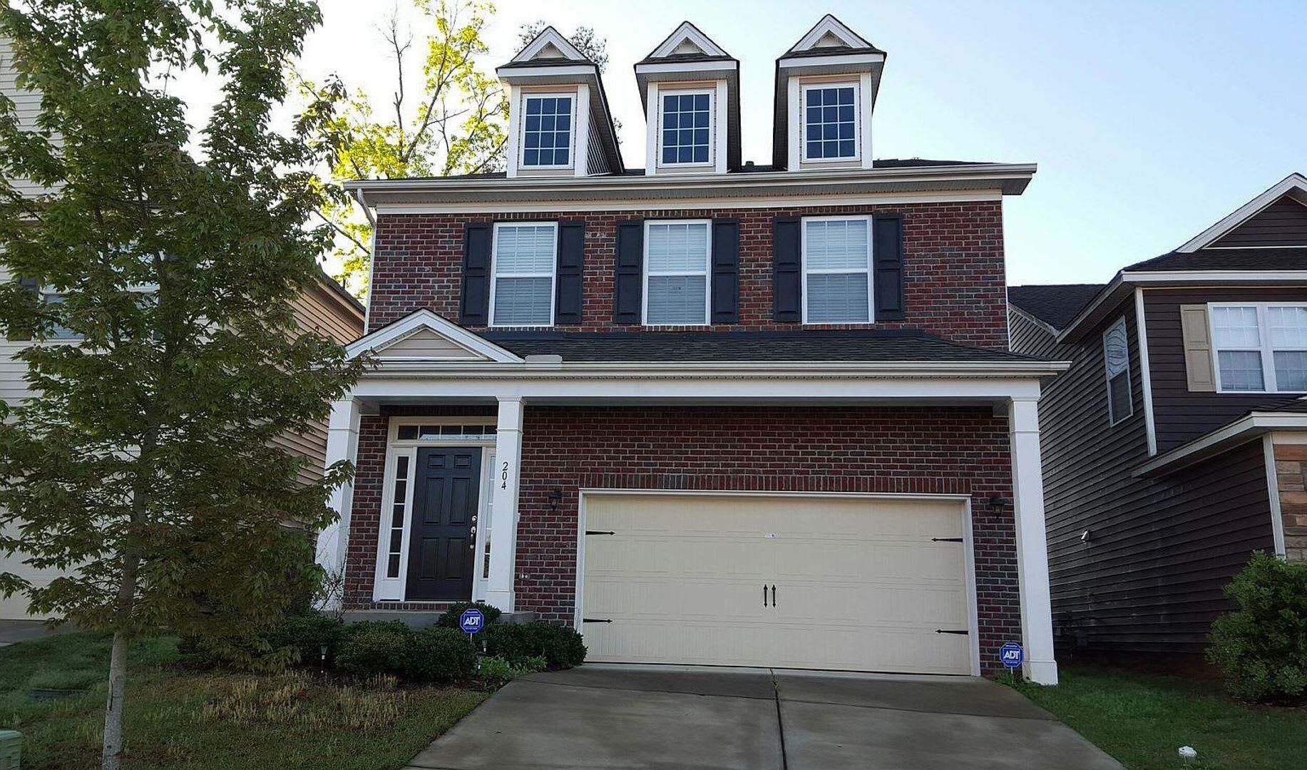 FOR RENT 204 Ashmore Ln 4Bed/2.5Bath – photo 1