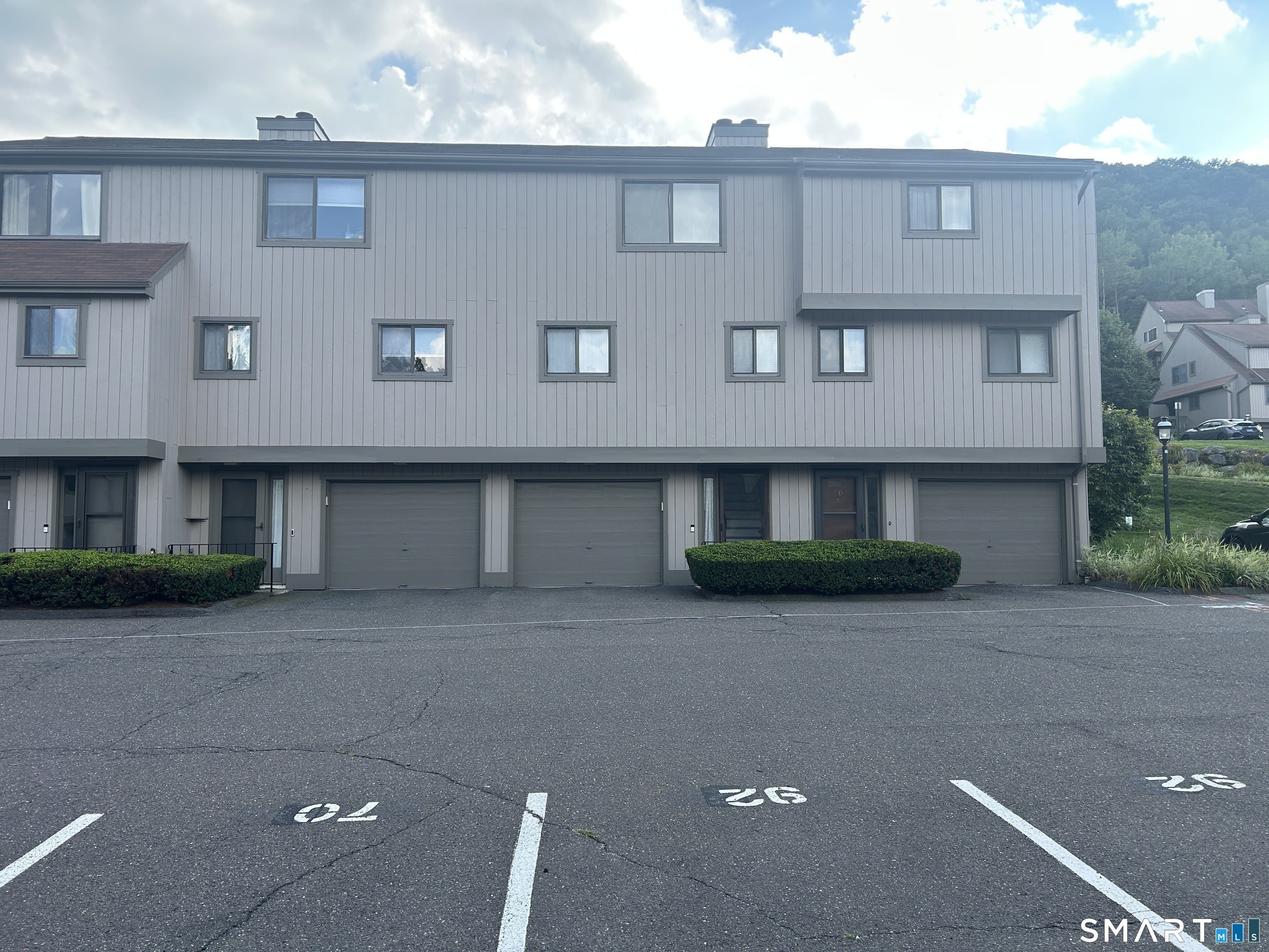 71 Dorchester Court – photo 1