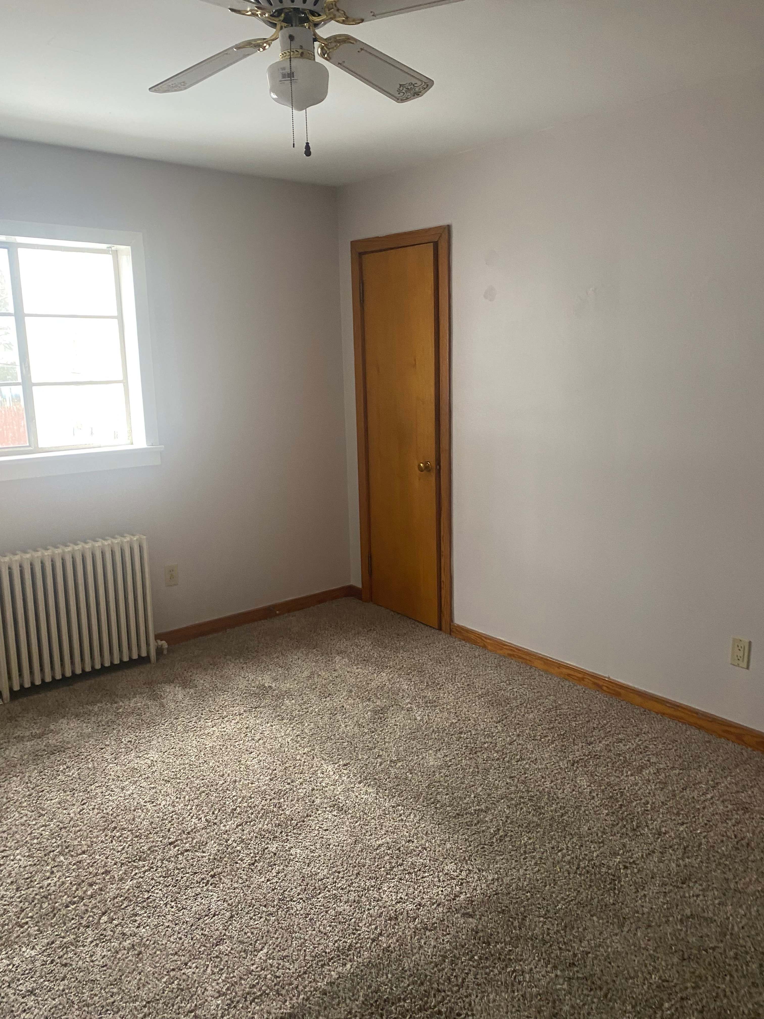 41 S Oak St – photo 1 of 12