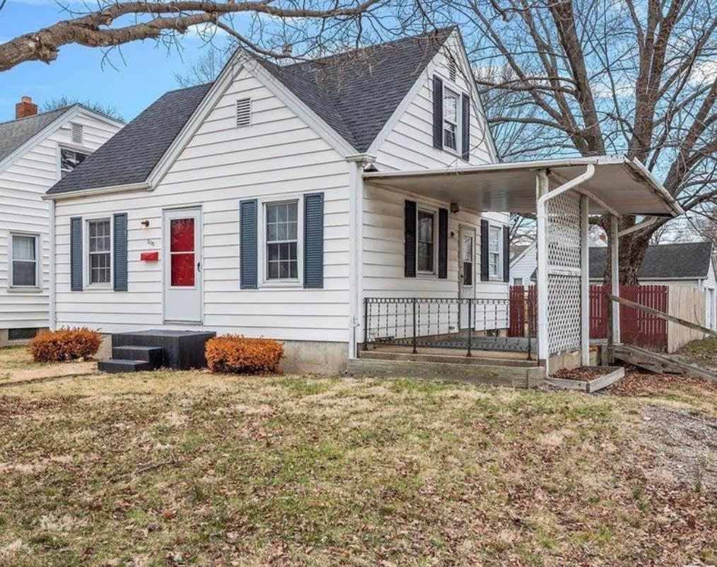 2281 E Keys Ave – photo 1 of 9