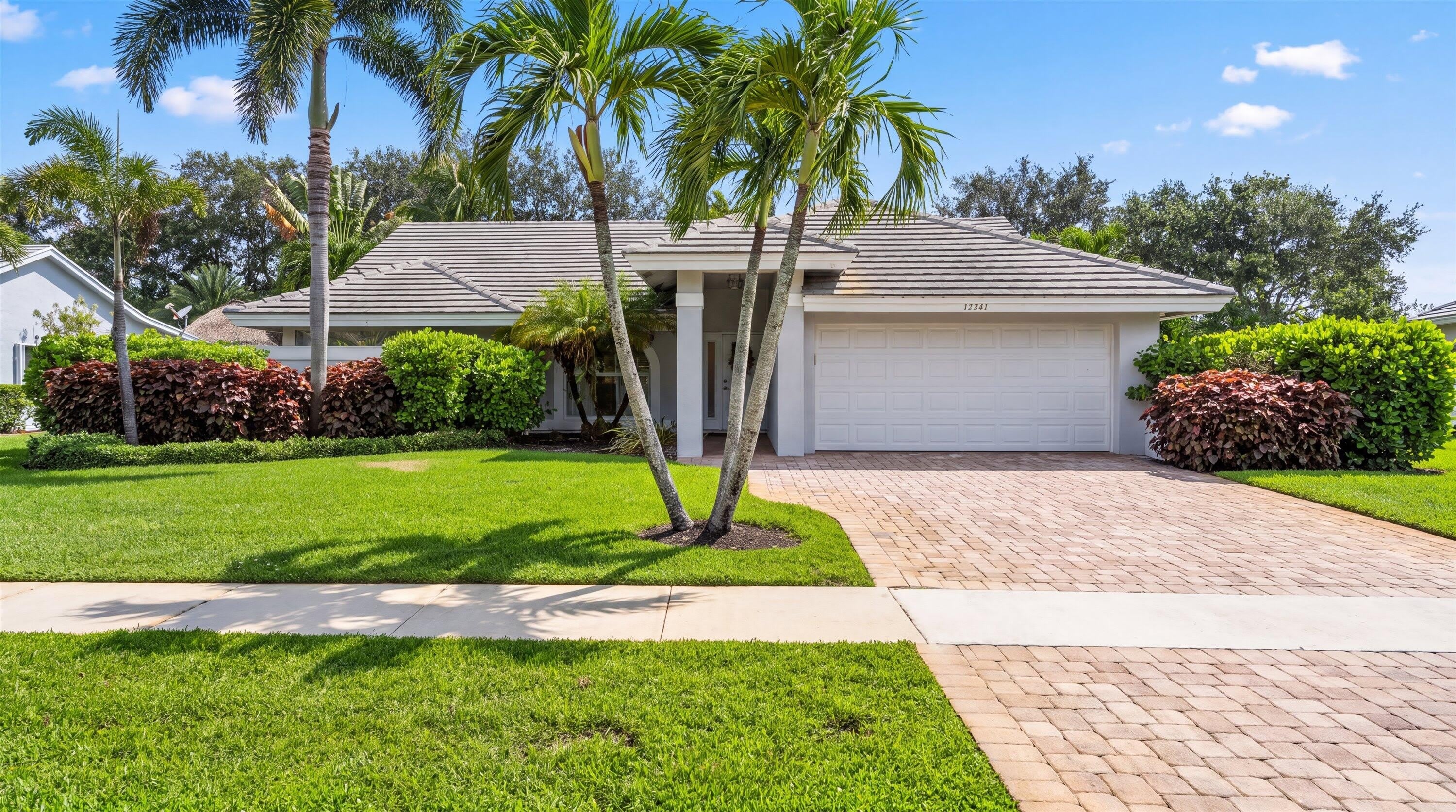 13741 Sheffield Street – photo 1