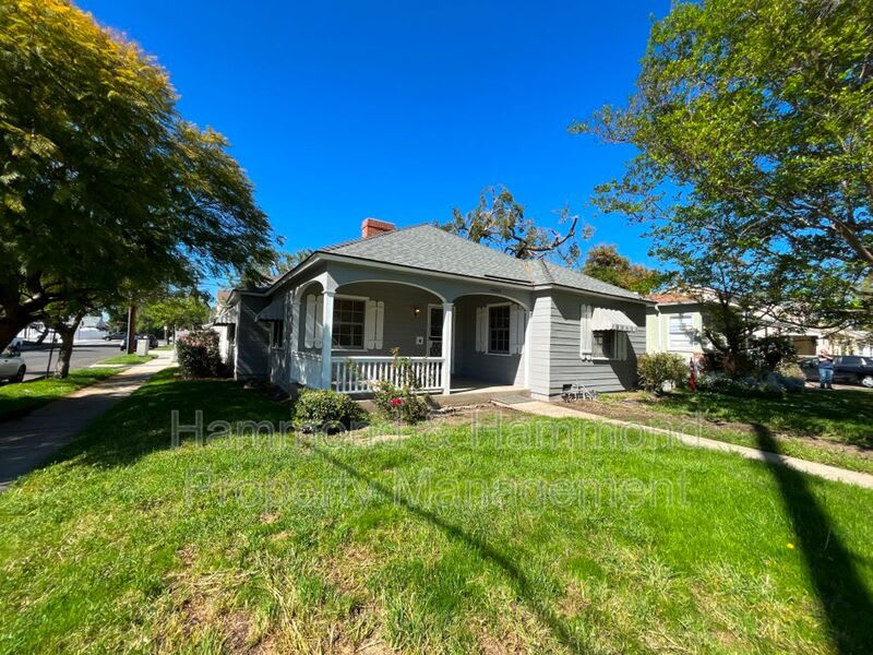 14659 Killion St. – photo 1