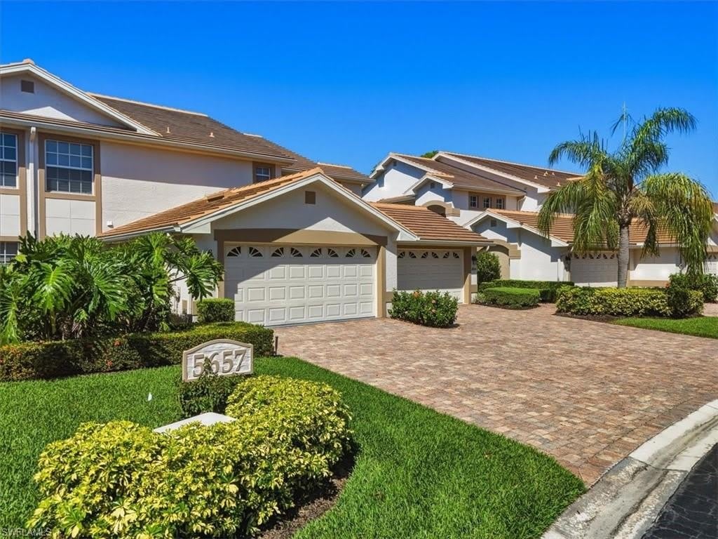 5657 Whisperwood Blvd – photo 1