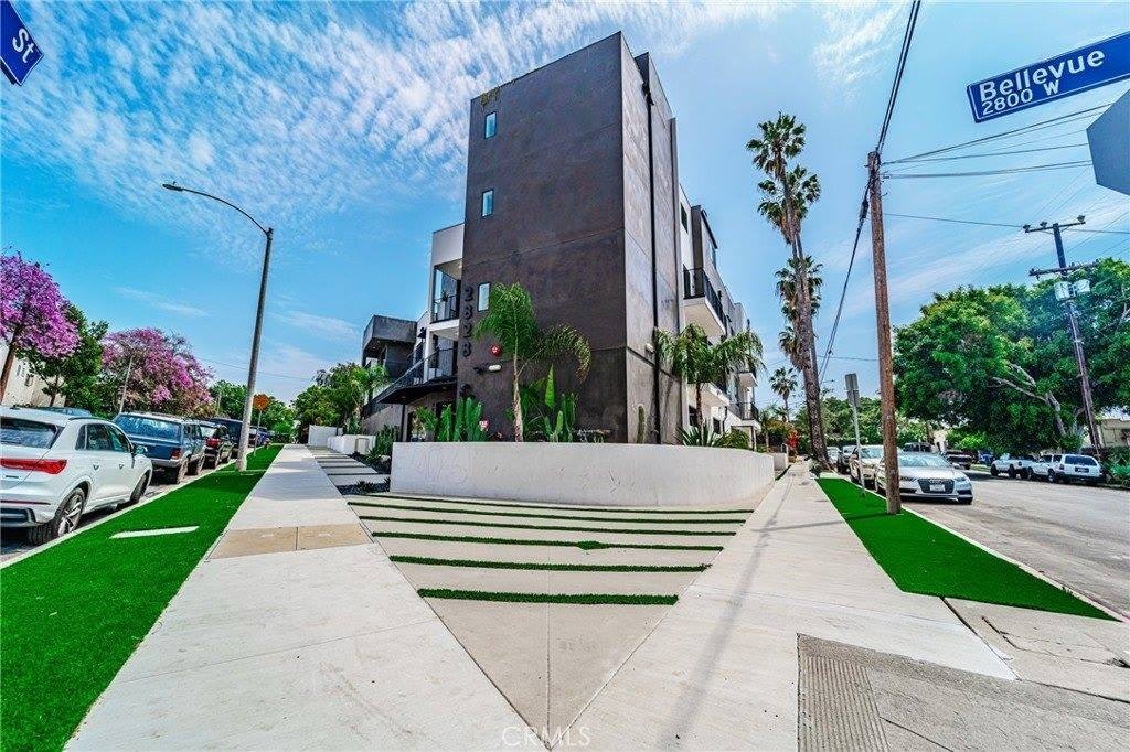 2828 London Street – photo 1