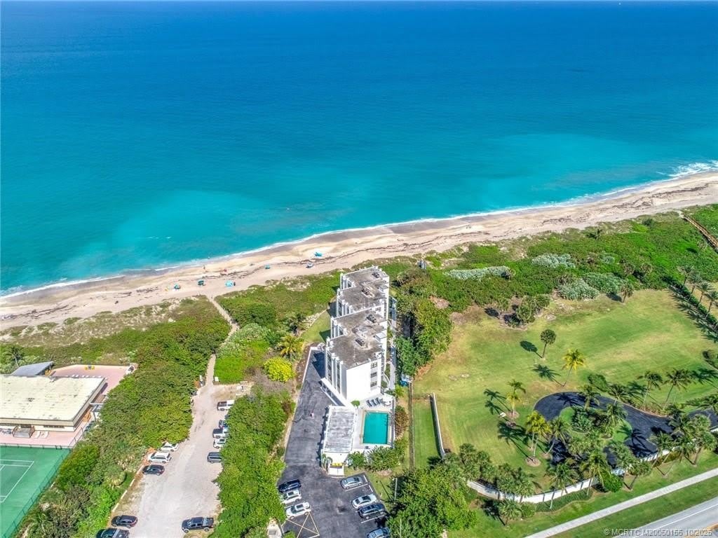 1289 NE Ocean Boulevard – photo 1