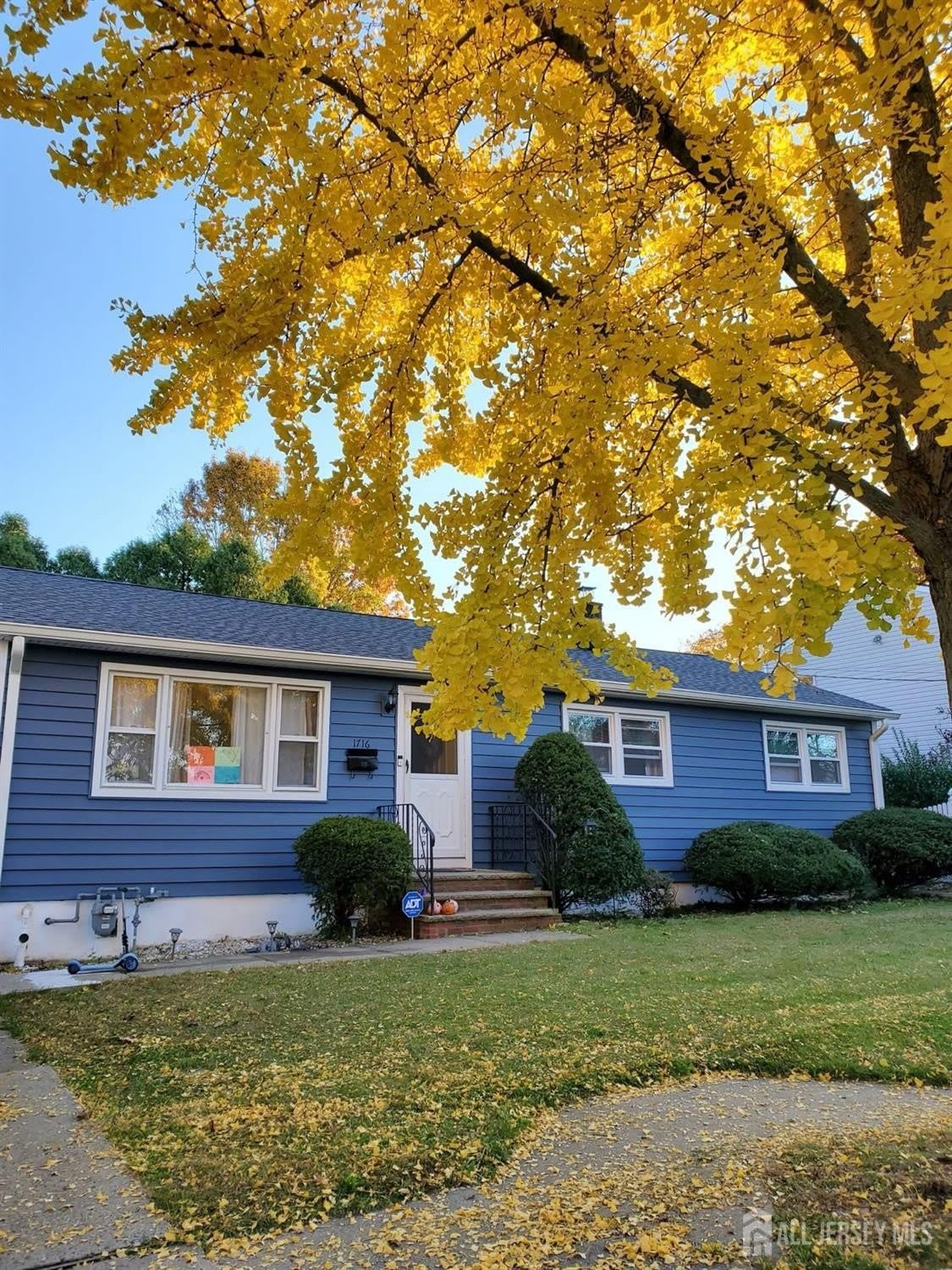 1716 Central Avenue – photo 1 of 13
