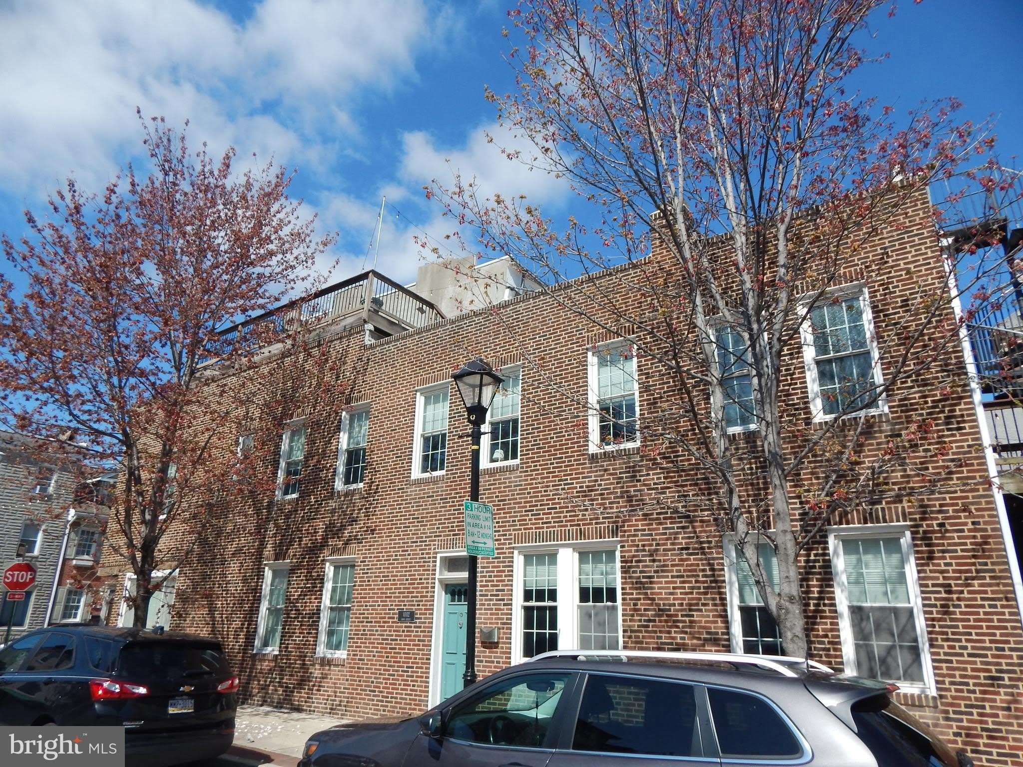241 S EXETER Street – photo 1