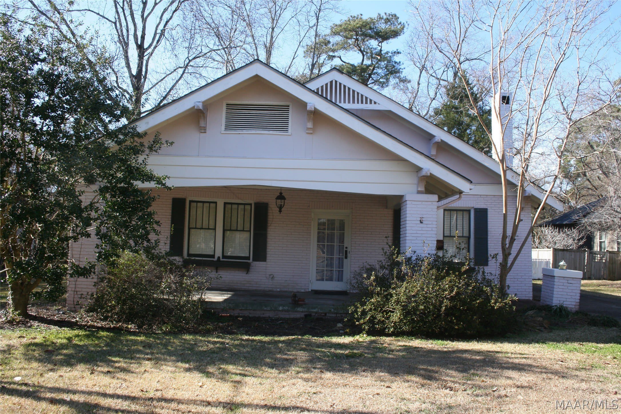 917 Park Avenue – photo 1