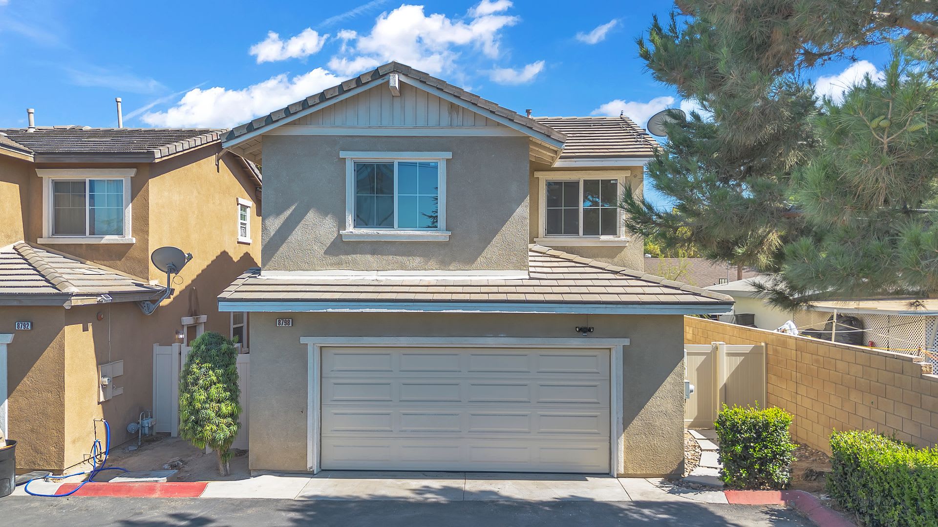 8798 Nozay Lane – photo 1