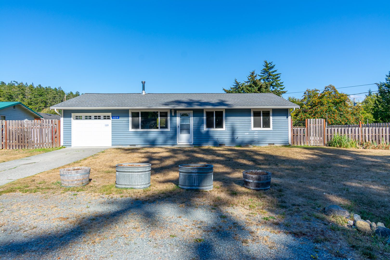 3 Bedroom 1 Bathroom in Sierra Community – photo 1 of 27