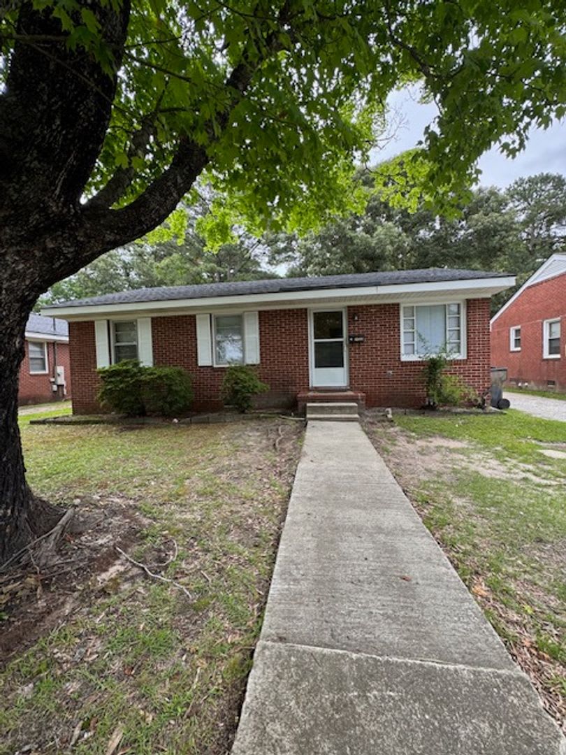 908 N. Audubon Avenue – photo 1 of 11