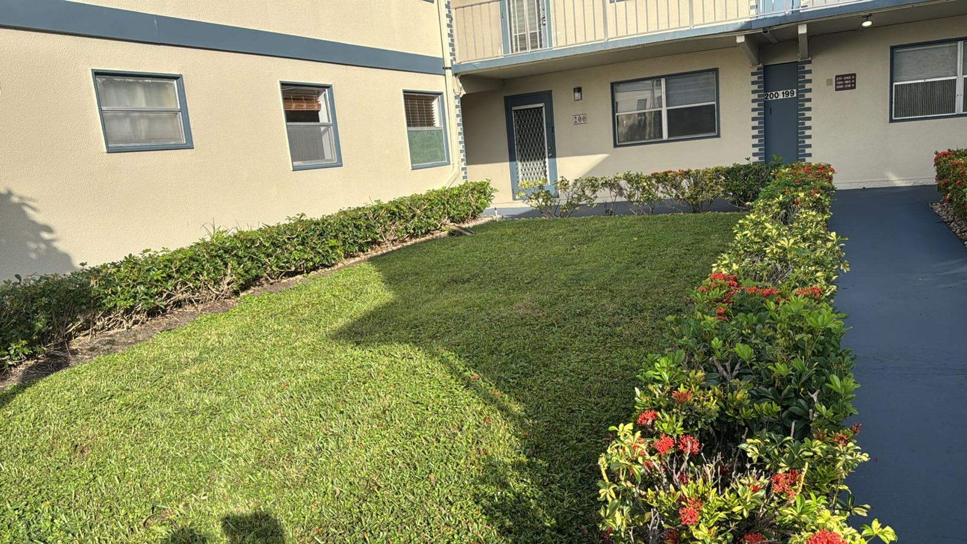 55 + Community KINGS POINT BRITTANY CONDOS 2 bedroom 2.5 Bath. – photo 1