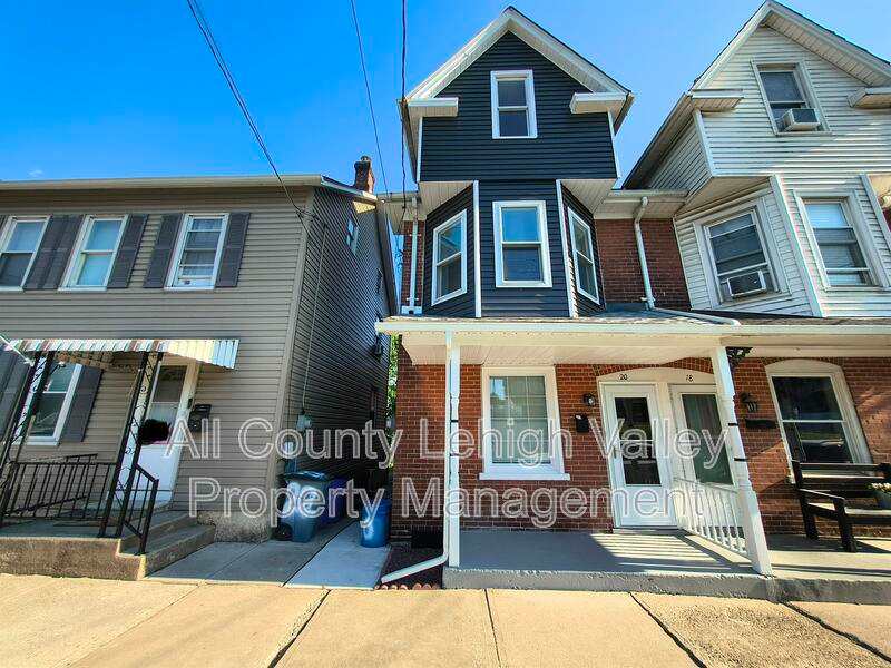 20 E Prospect St – photo 1 of 18