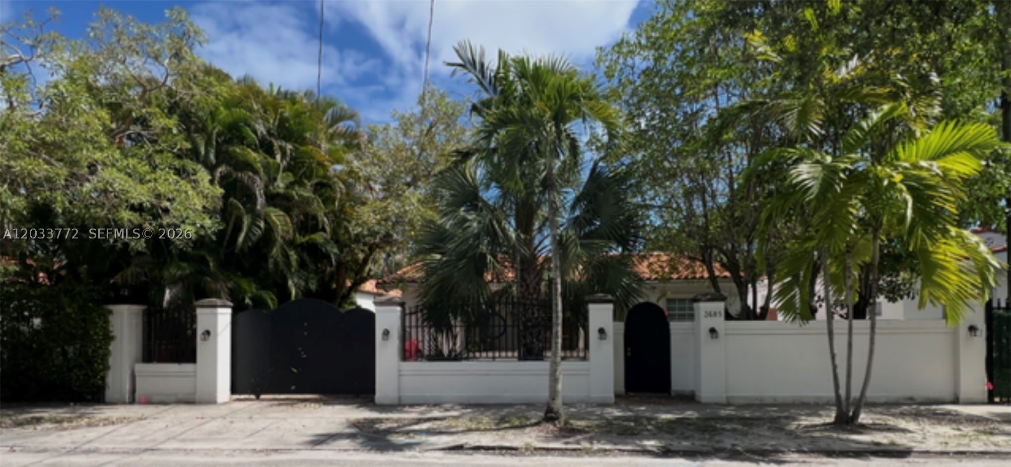 3685 SW 1st Ave – photo 1