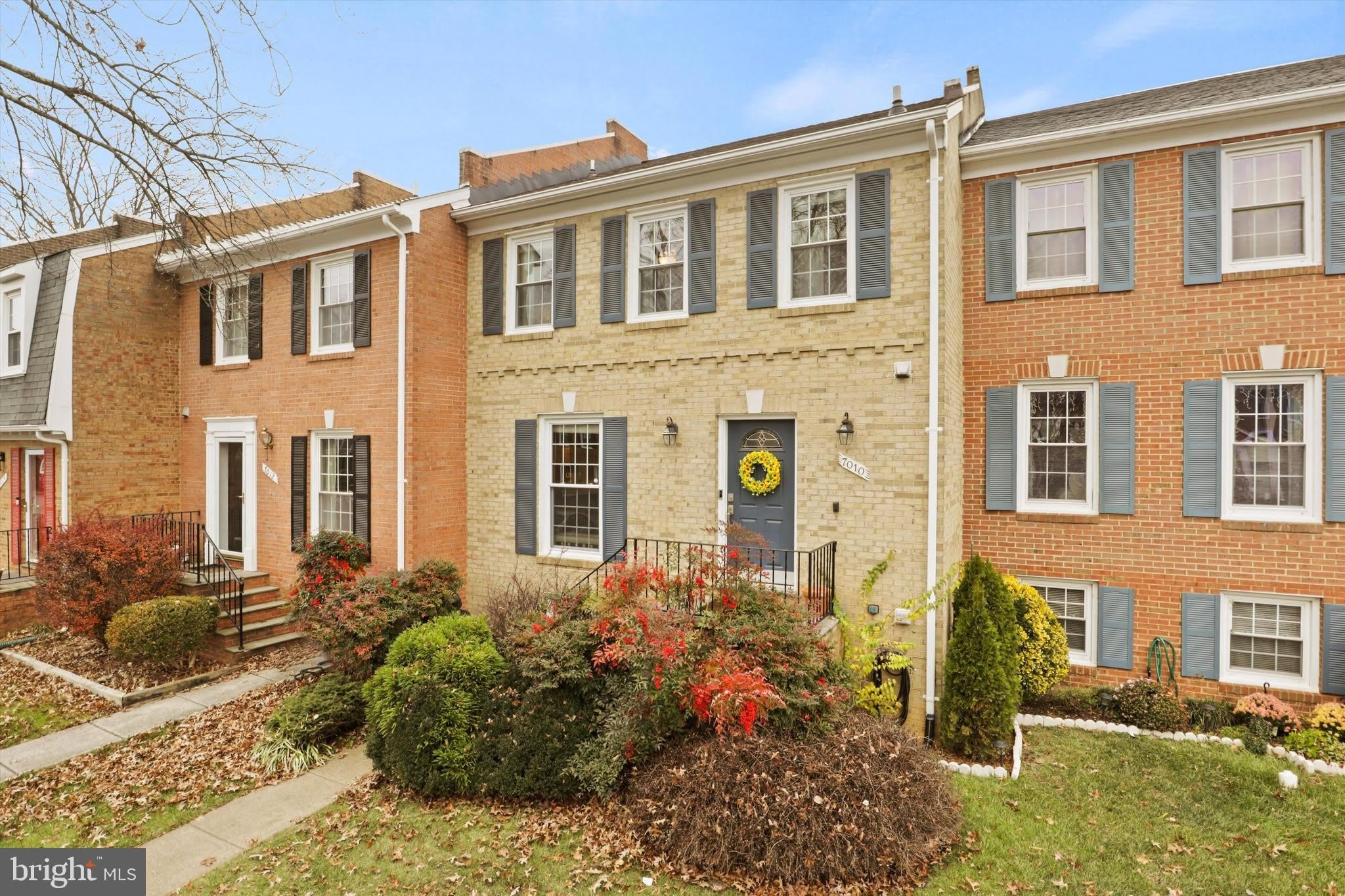 7010 LEESTONE Street – photo 1 of 19