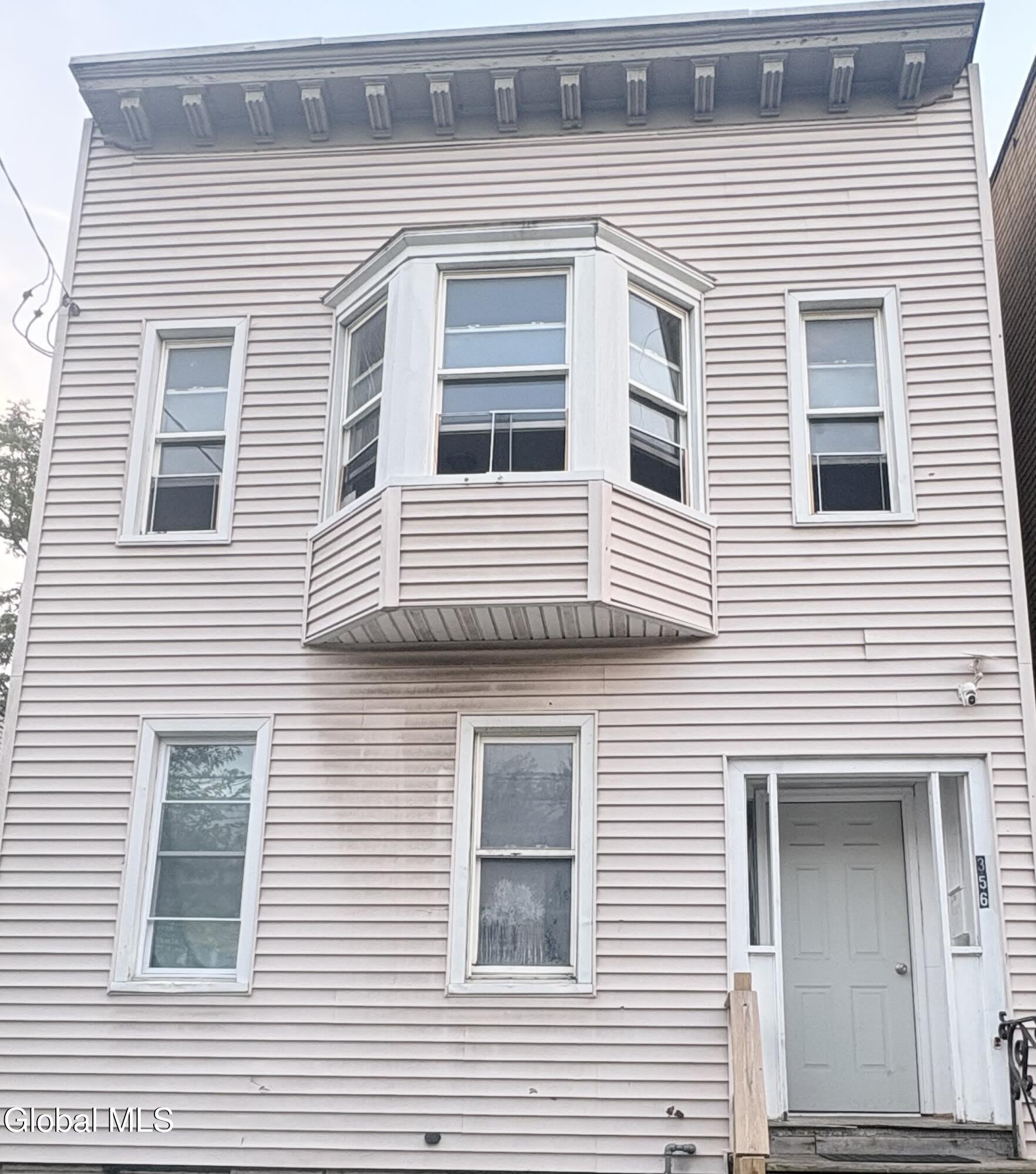 356 Second Street – photo 1