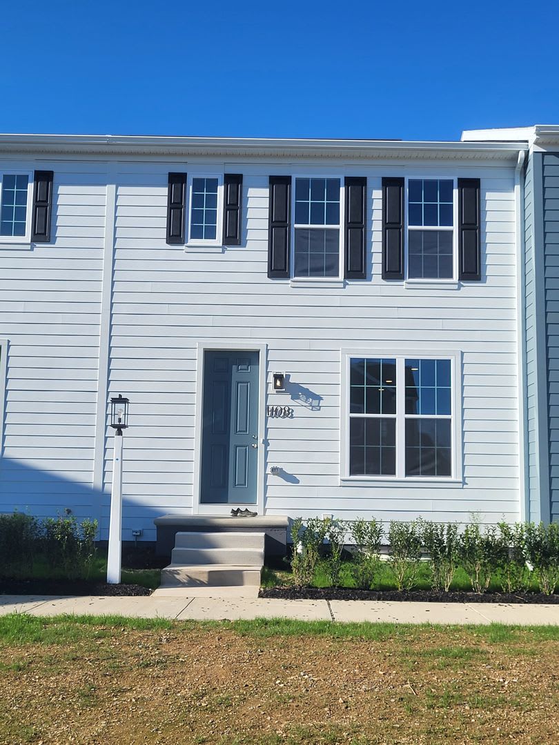 Luxury New Build Townhome in Mount Joy – photo 1 of 23