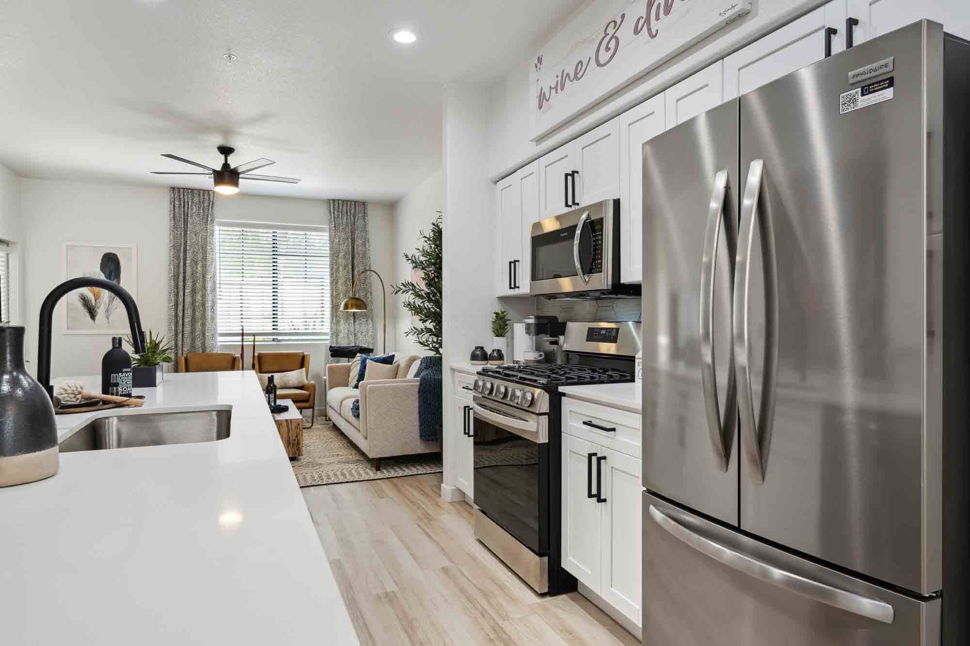 Zone Luxe Apartments – photo 1