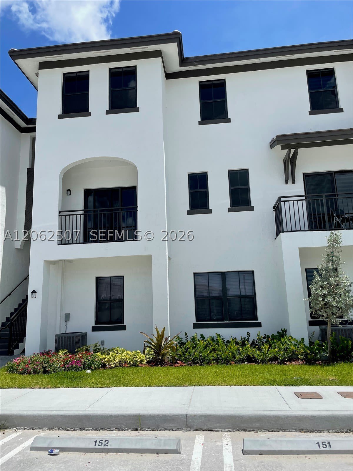 15560 SW 136th St – photo 1 of 18