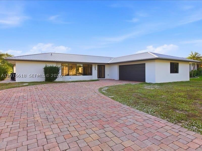 103 Tropicana Dr – photo 1 of 49