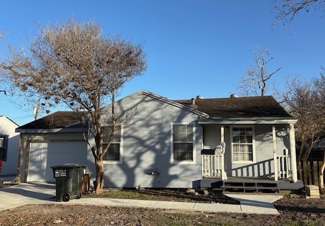 621 Everhart – photo 1
