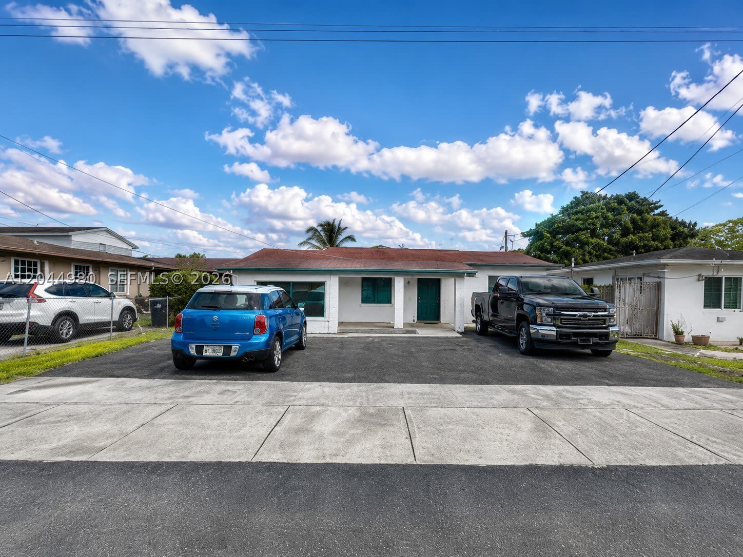 3435 SW 91st Ave – photo 1