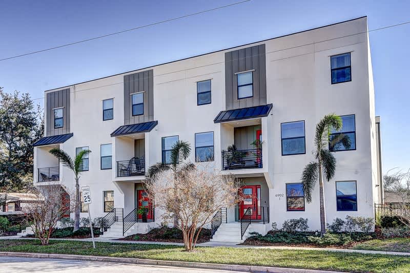 6902 S Macdill Ave – photo 1