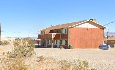 1235 Navajo Drive – photo 1 of 9