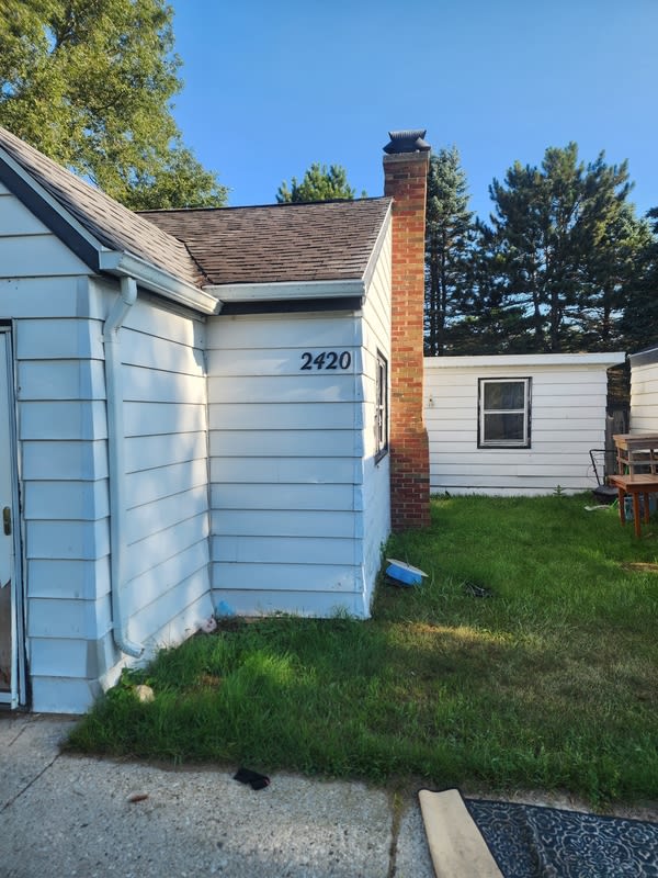 2420 45th Street – photo 1 of 8