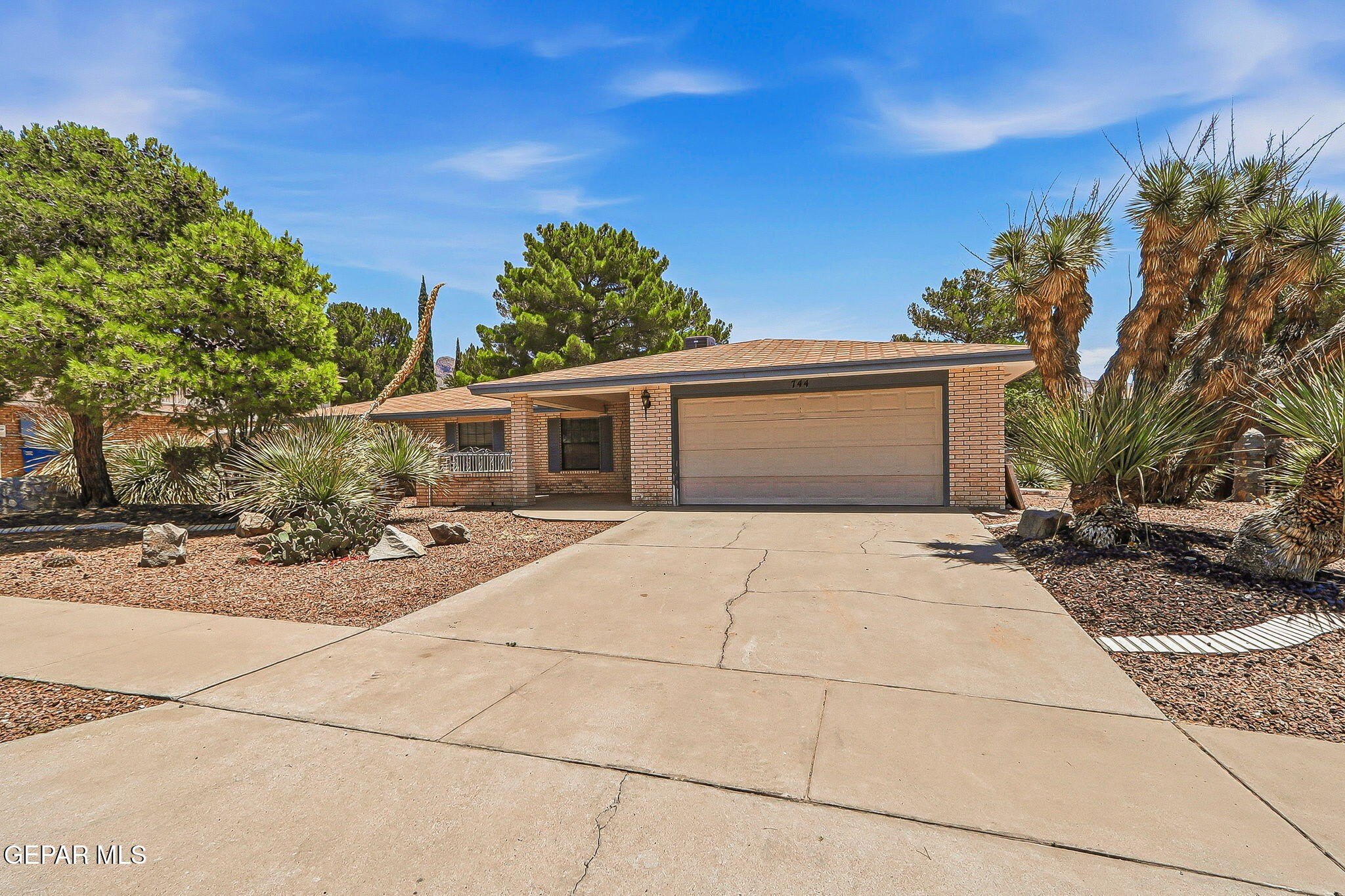 744 CRESTA MIRA Drive – photo 1 of 32