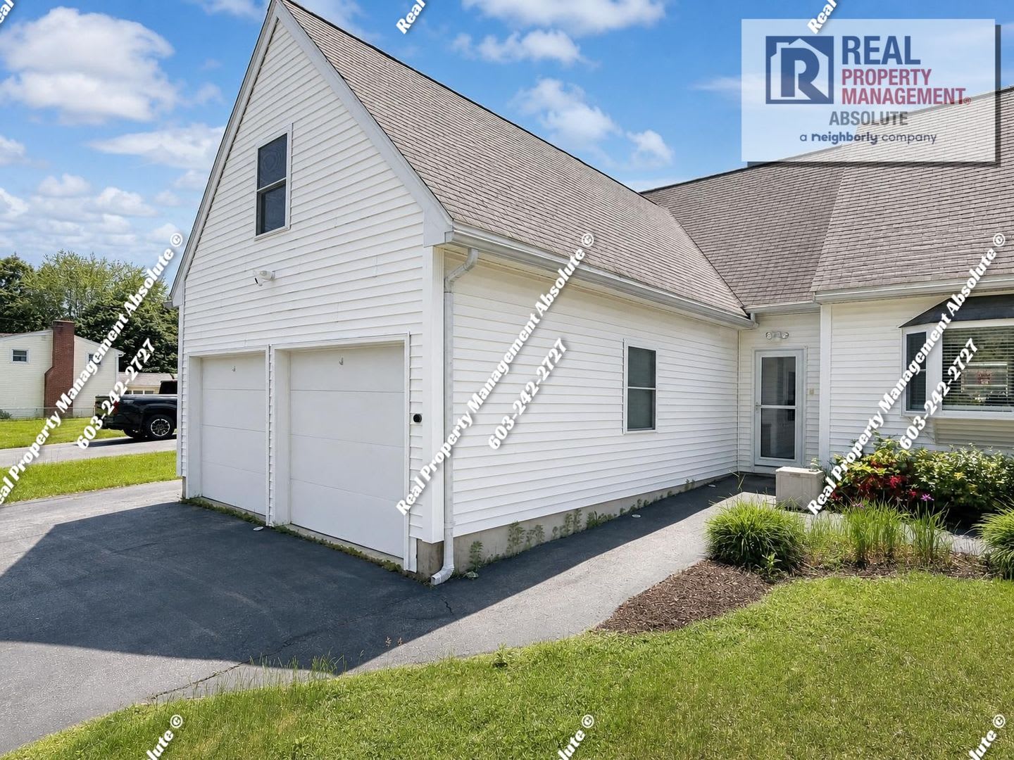 Spacious Private Room In Quiet Neighborhood – photo 1 of 130