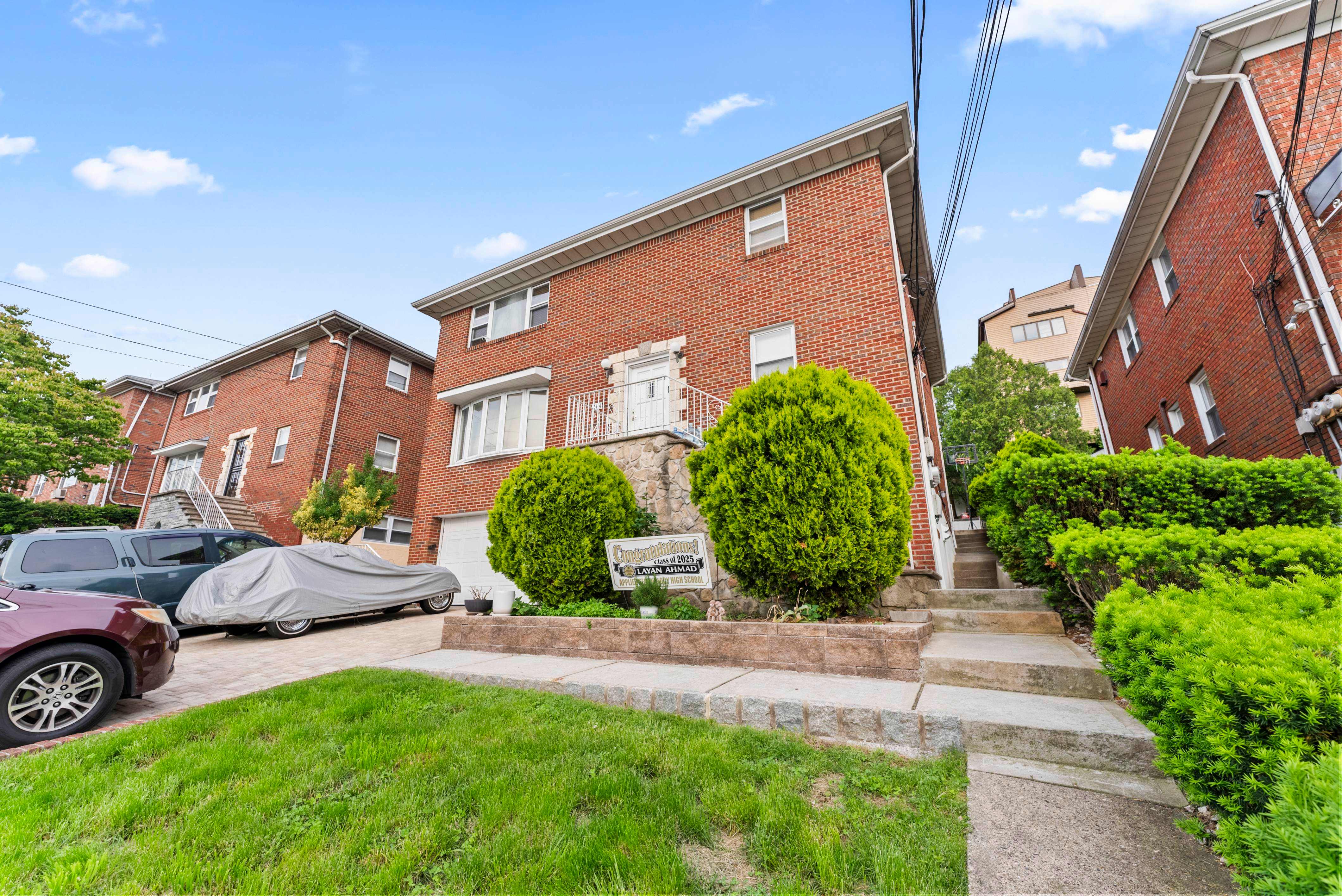 214 11th St – photo 1 of 14