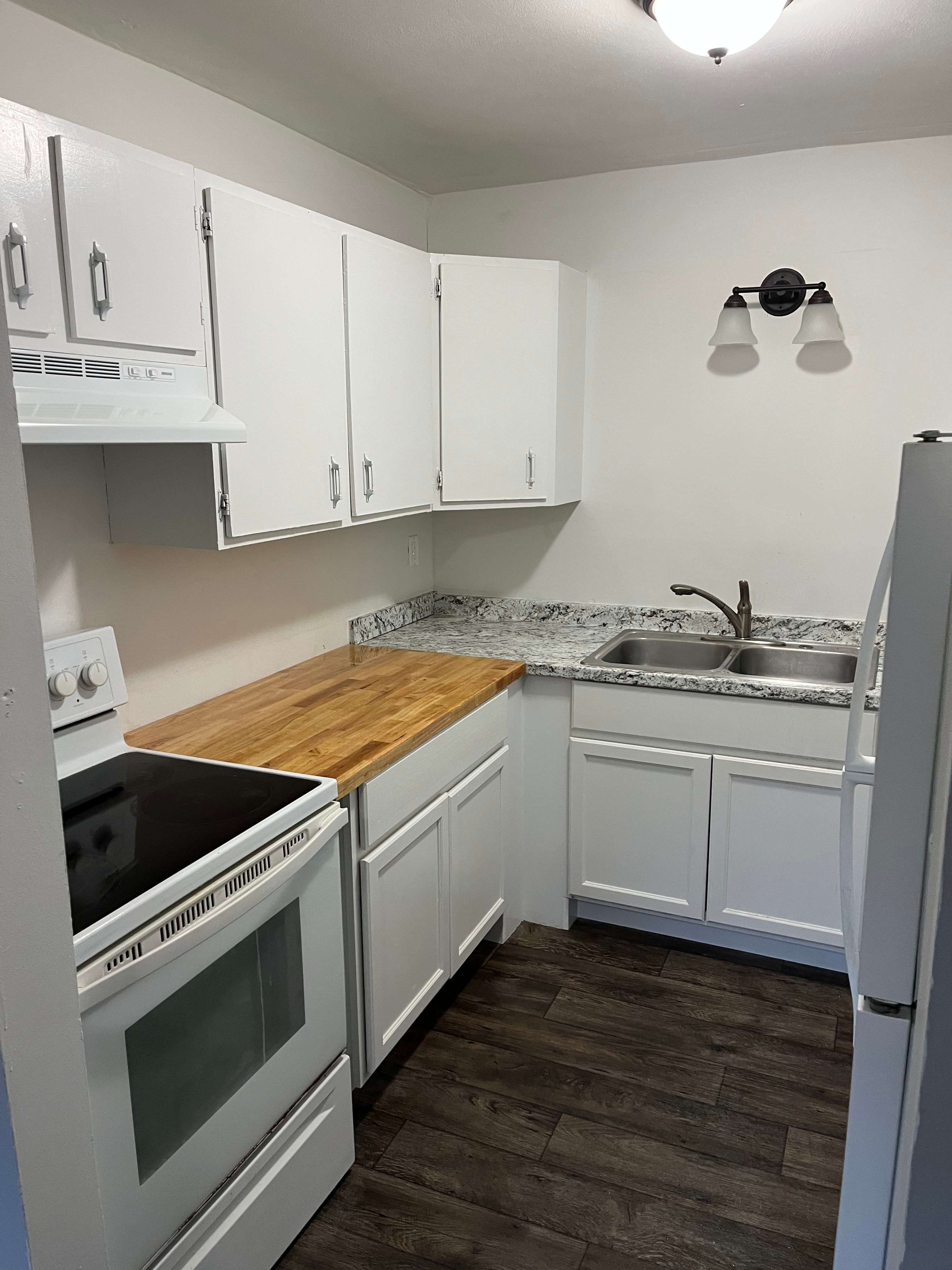 826 Circle Dr – photo 1 of 14