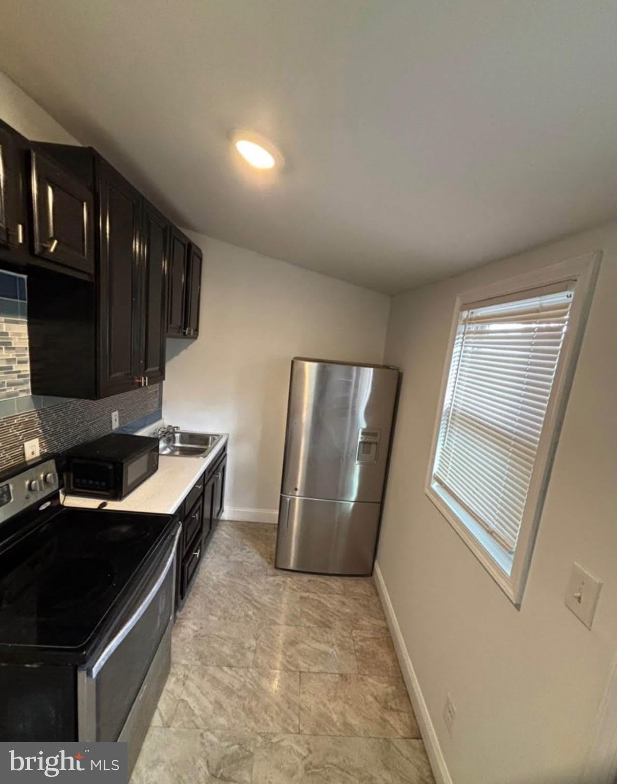 1232 E CHELTEN Avenue E – photo 1