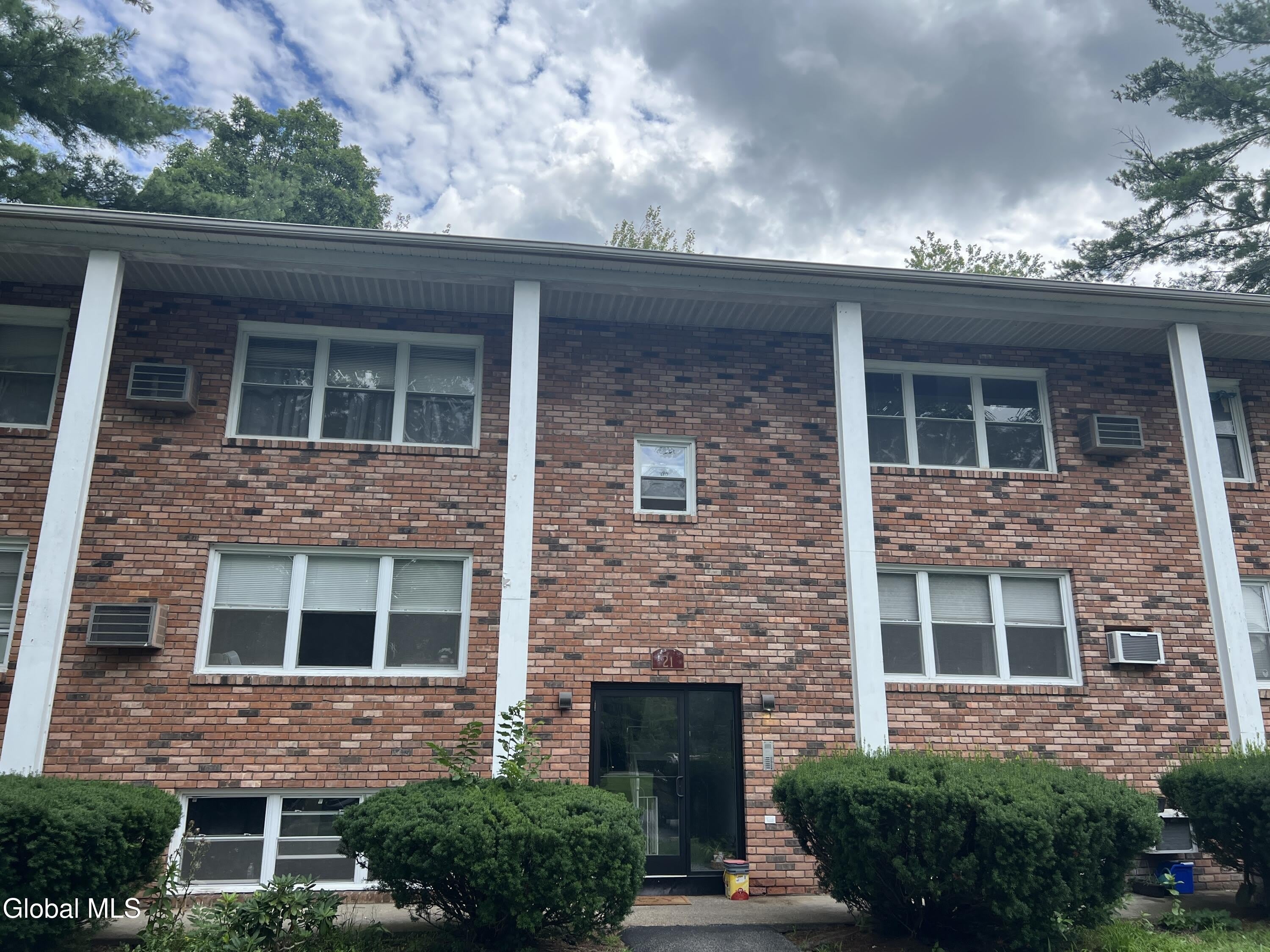 11-21 Ashdown Road – photo 1 of 15