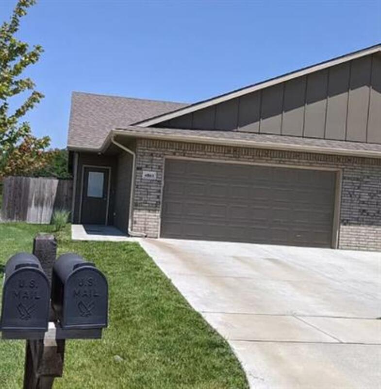4863 North Hillside Court – photo 1 of 15
