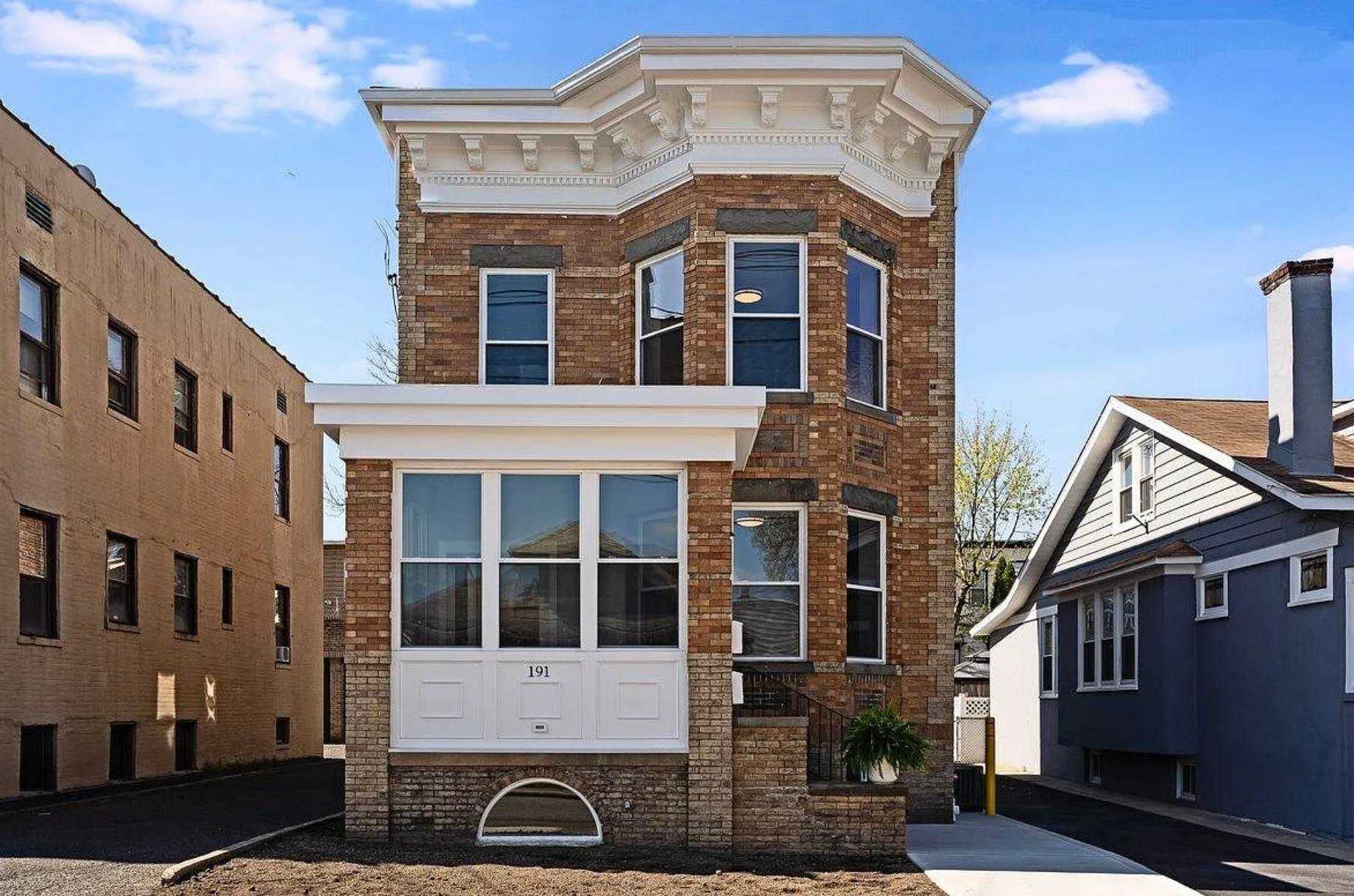 191 Franklin St – photo 1
