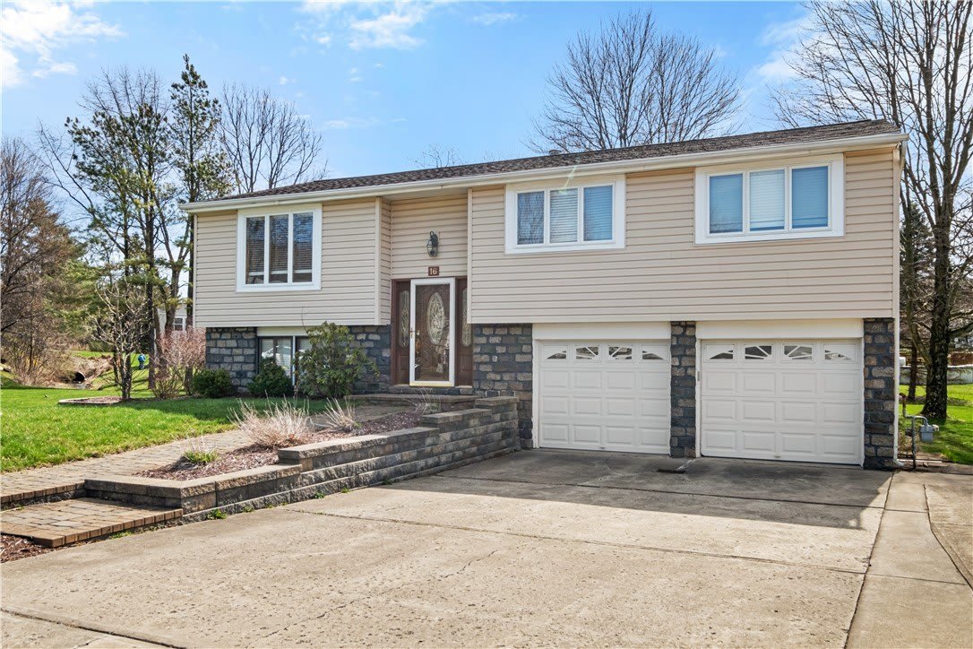 16 Wheatfield Dr – photo 1 of 29