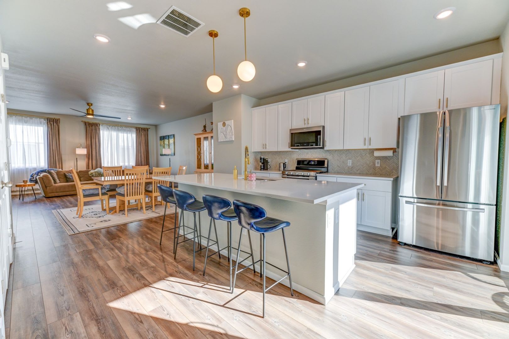 Spacious 4BR 4BA Furnished New Townhouse in Arvada – photo 1 of 28