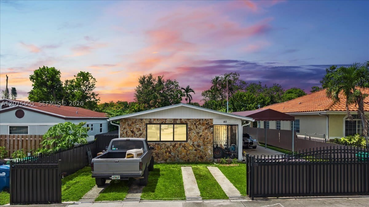 40 NW 119th St – photo 1