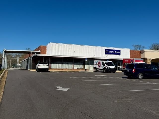 578 W Main Street – photo 1 of 4