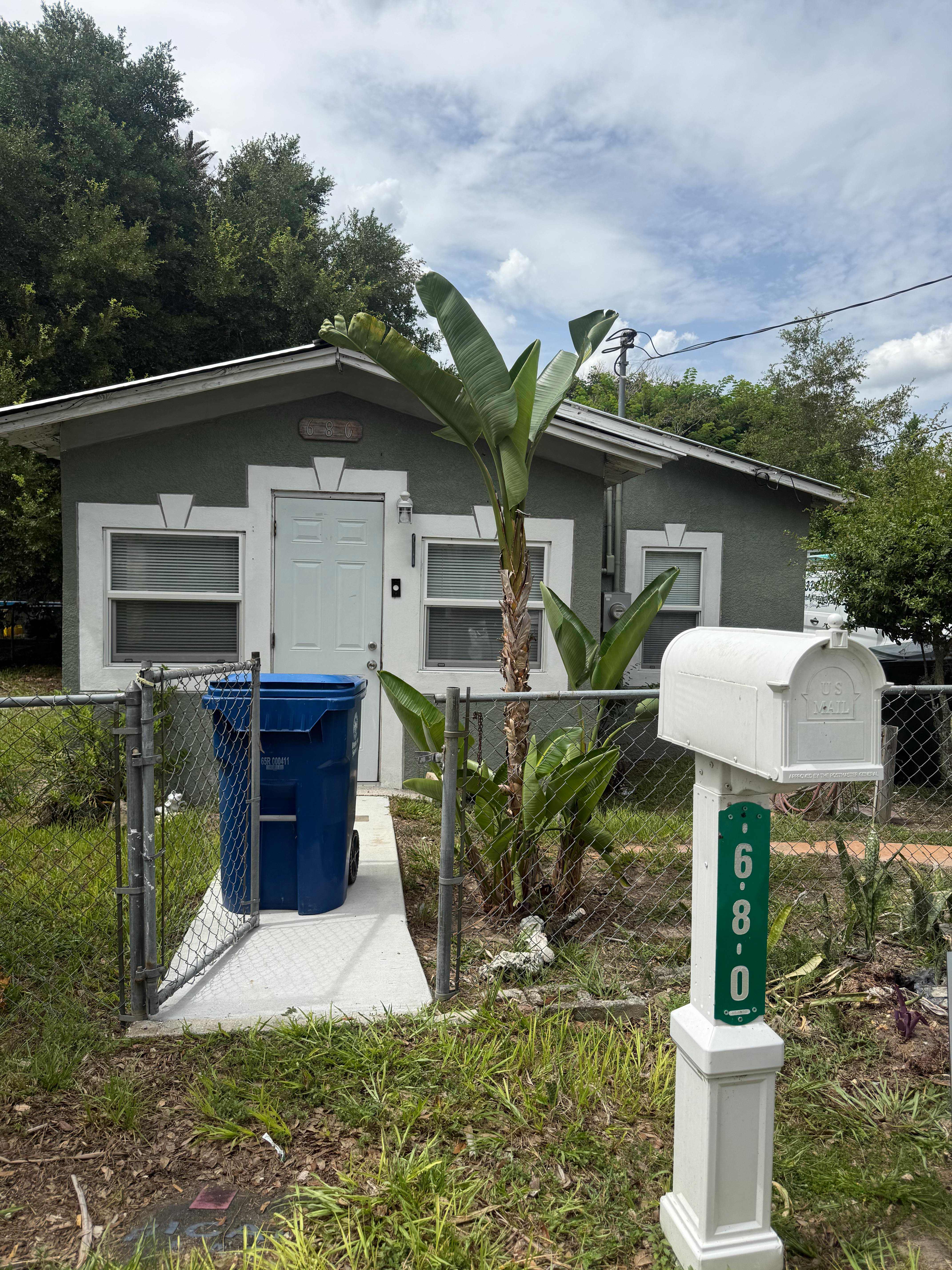 680 East Grapefruit Avenue – photo 1 of 11