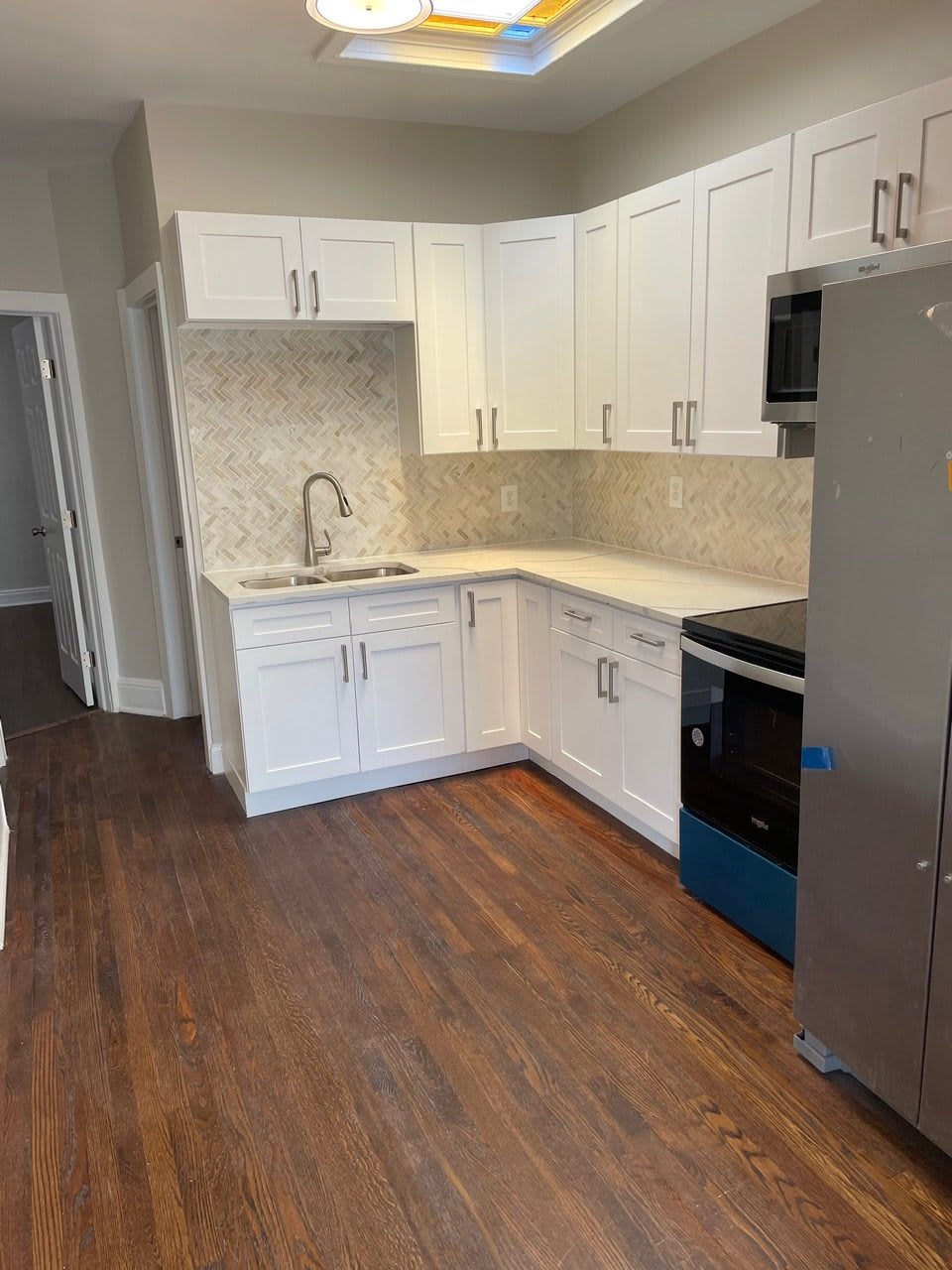 359 Madison Ave – photo 1