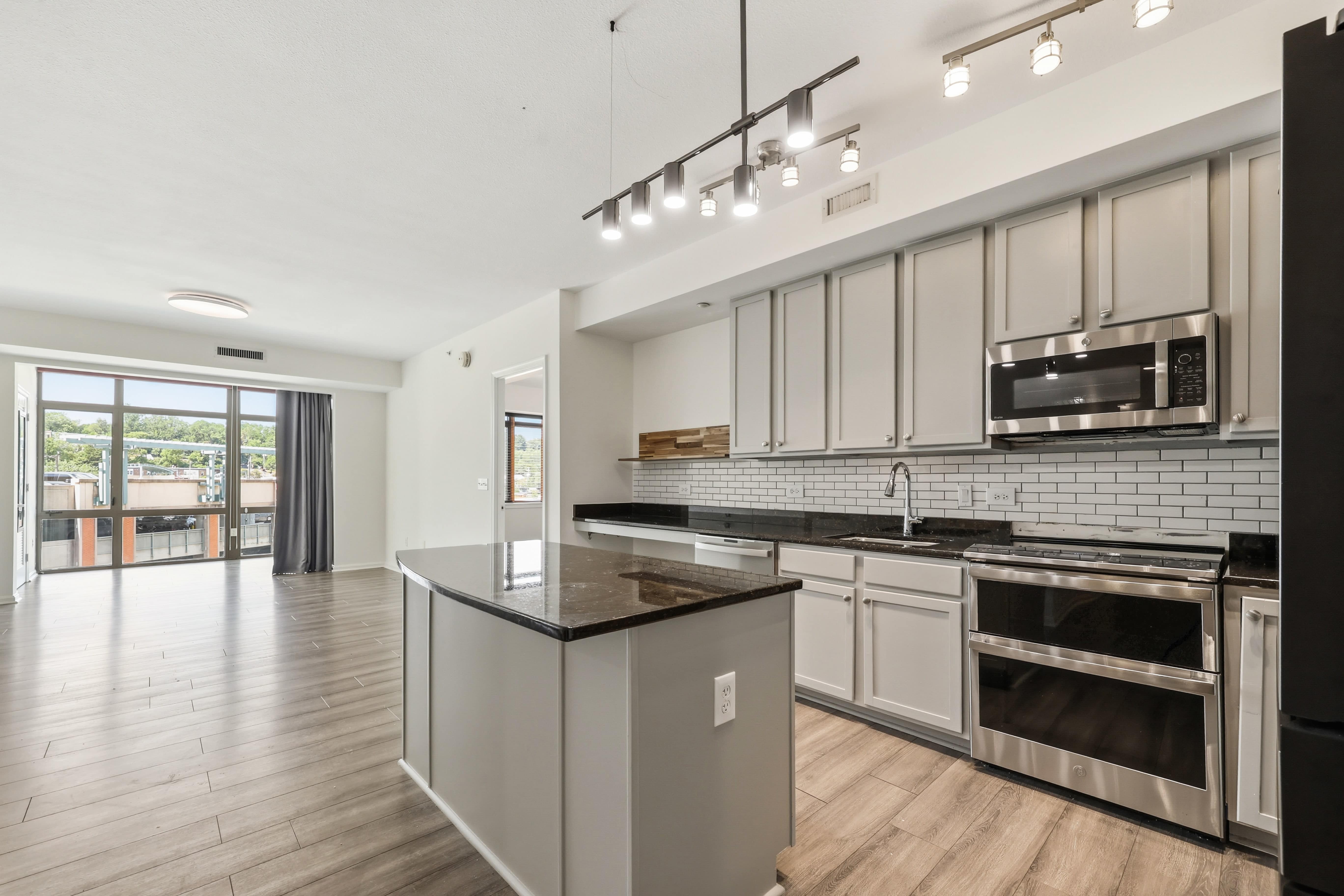 2720 South Arlington Mill Drive – photo 1