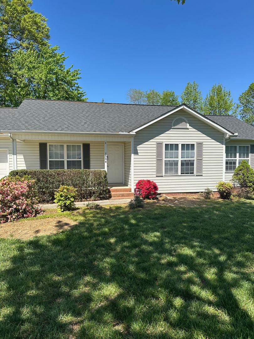 1504 MANORA COURT – photo 1