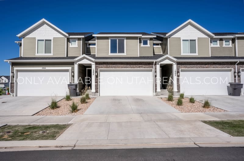 1864 S 460 W – photo 1 of 20
