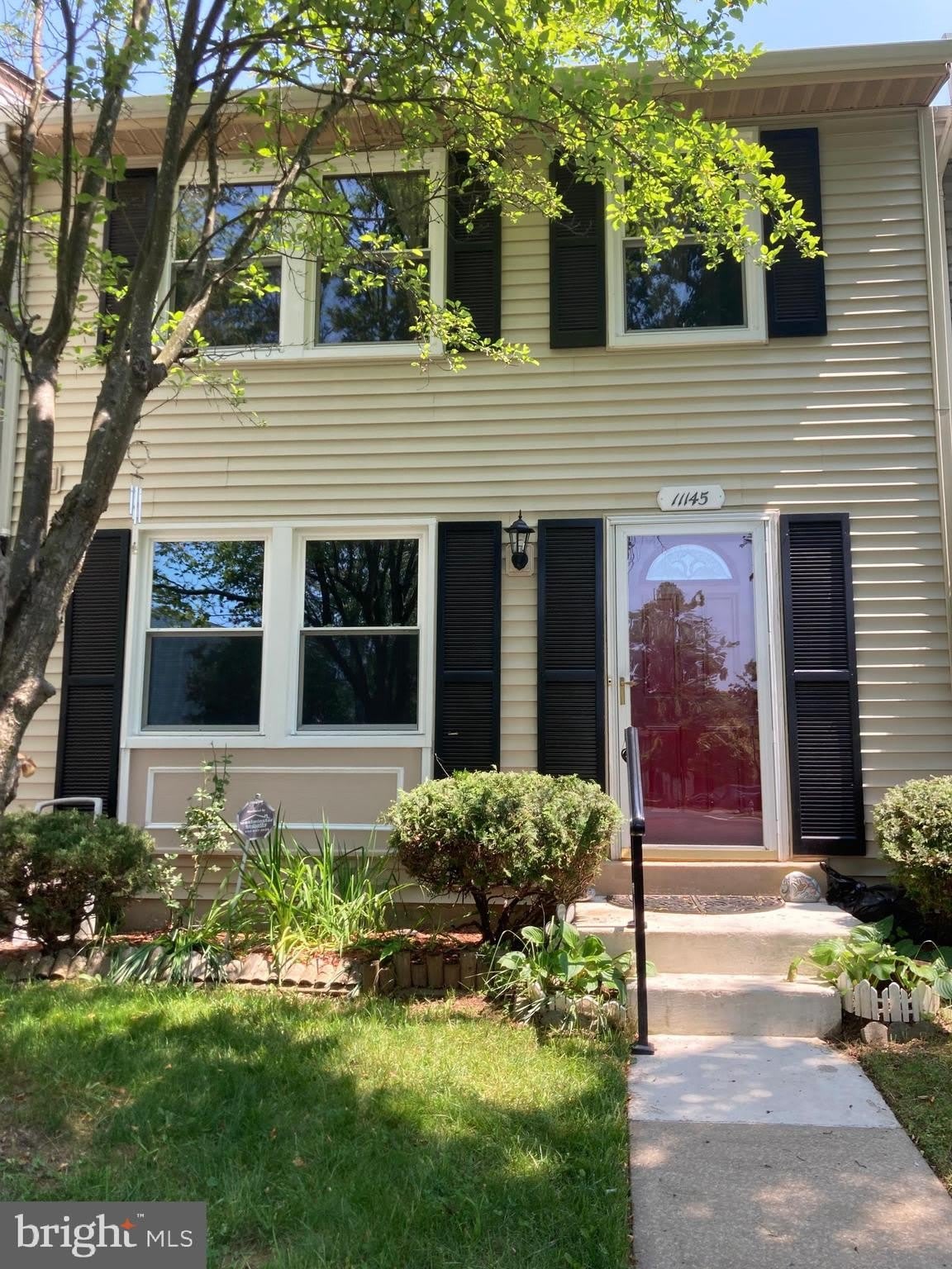 11145 CAPTAINS WALK Court – photo 1 of 20