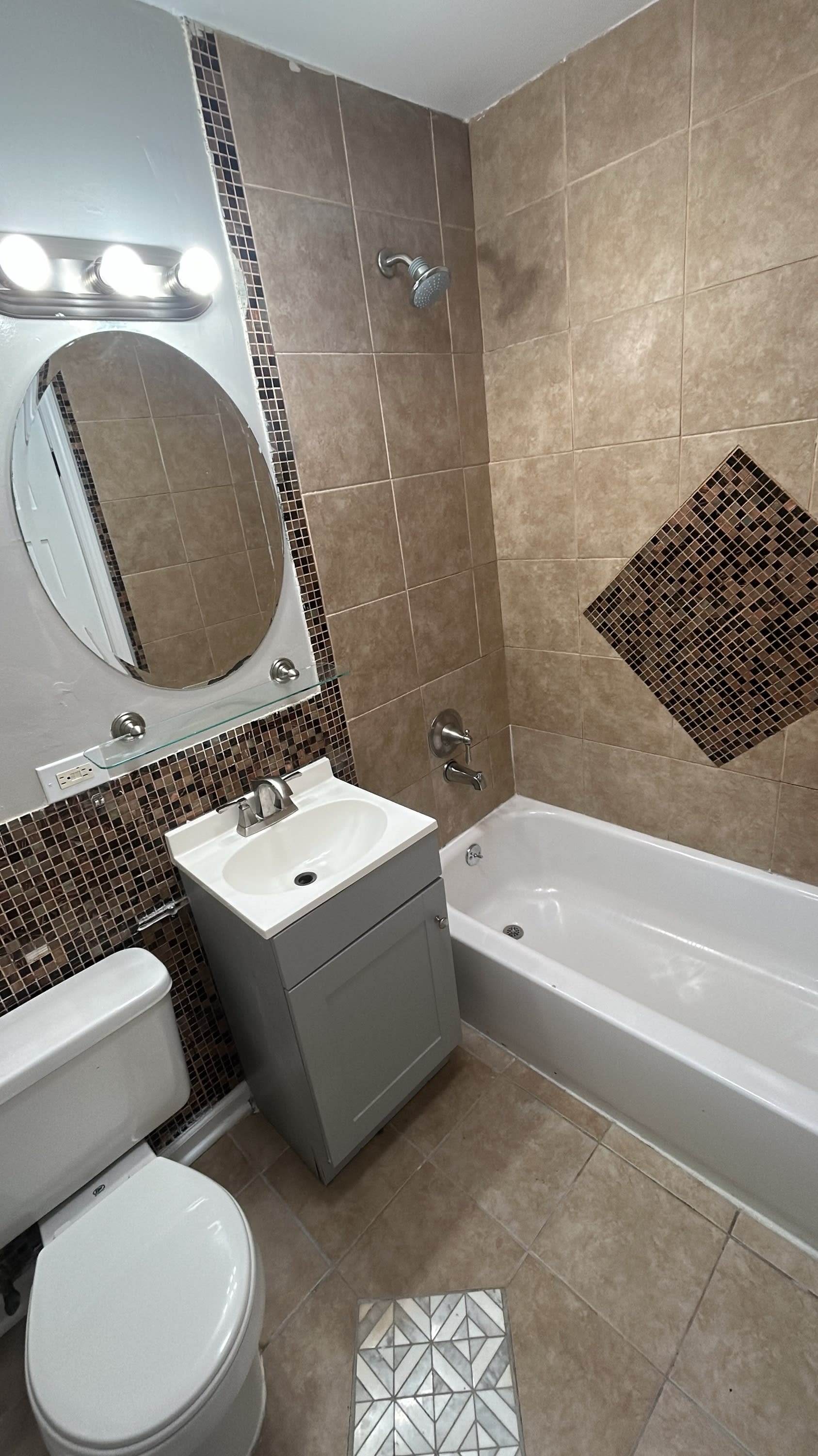 7554 South Essex Avenue – photo 1