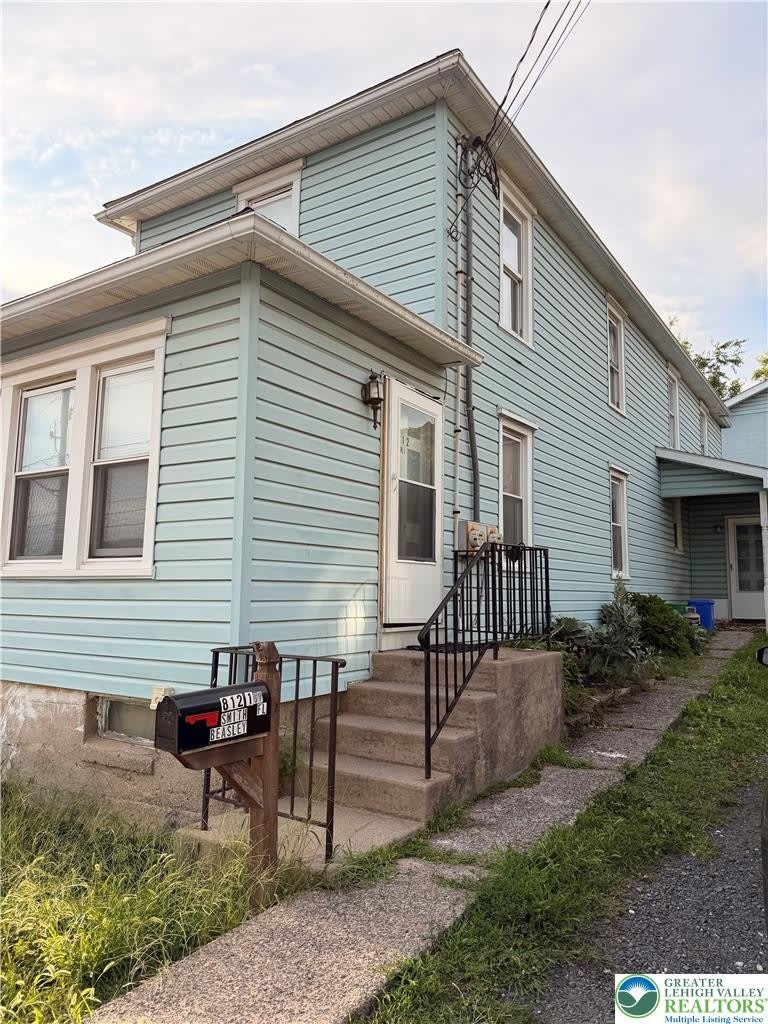 812 Walton Street – photo 1 of 2